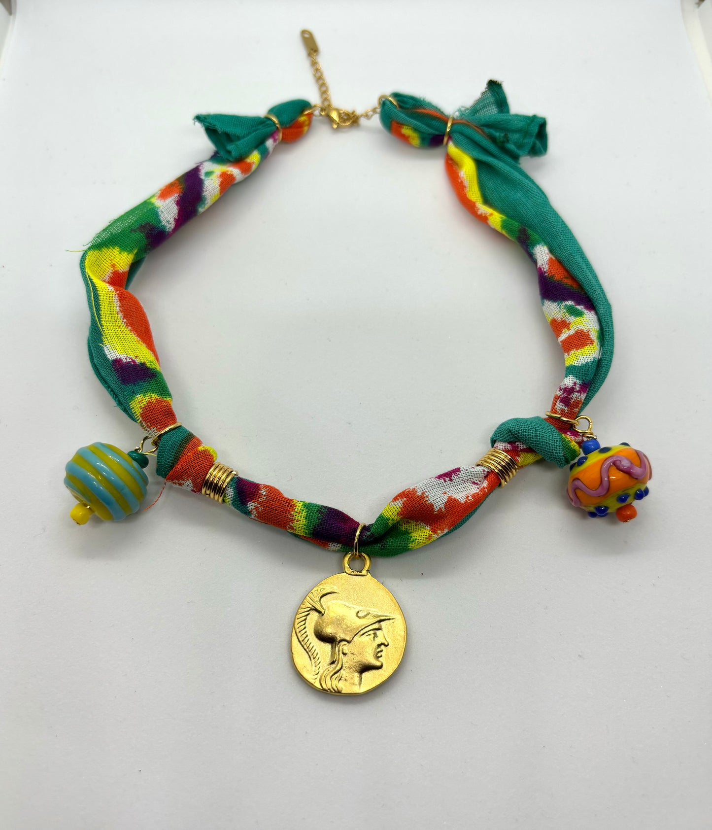 Collar Bolonia moneda