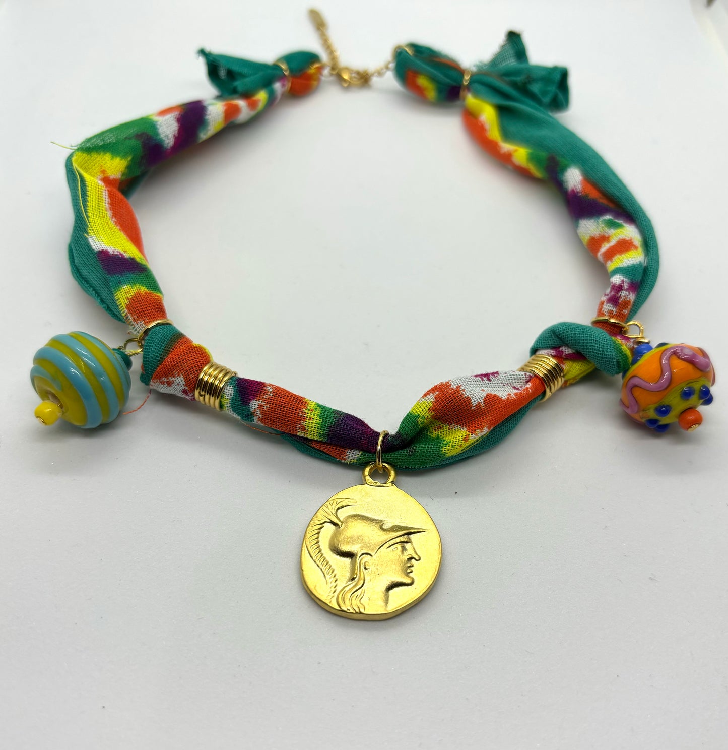 Collar Bolonia moneda