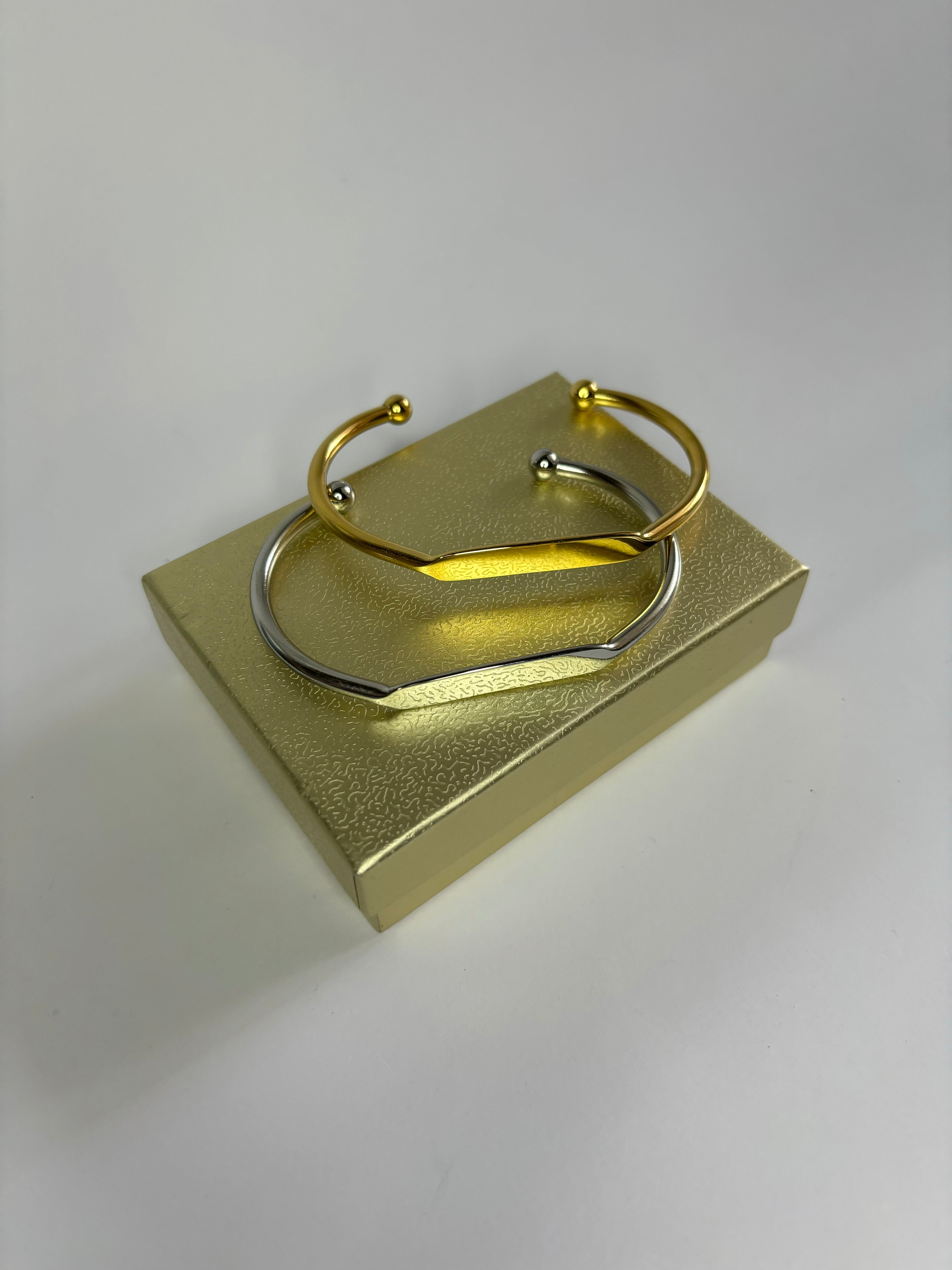 Pulsera doble bola personalizable (Max 3 palabras)
