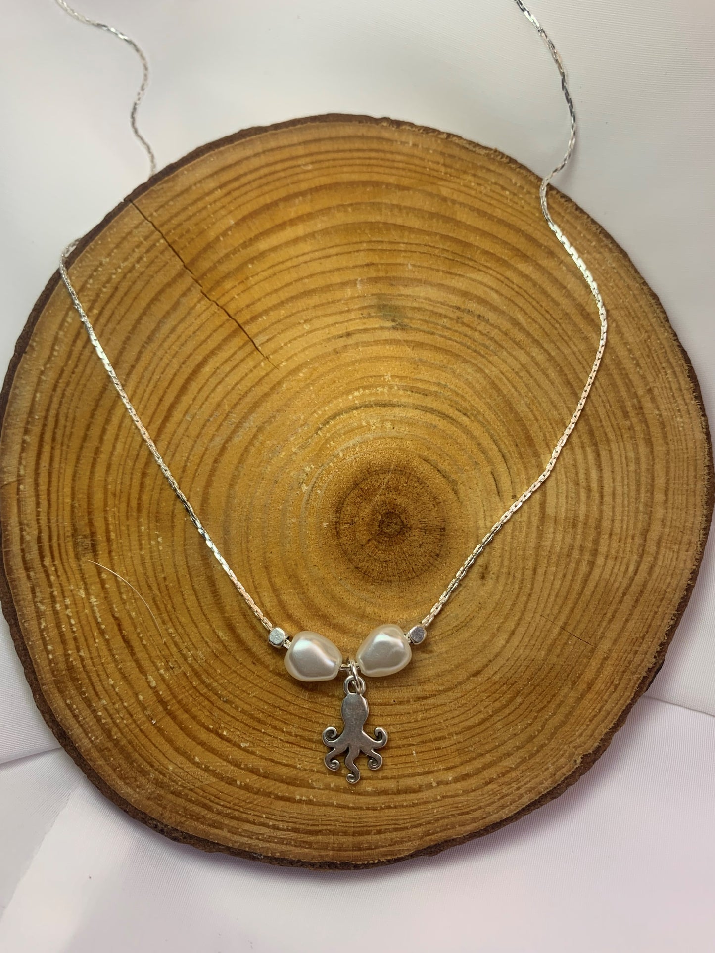 No hay dos sin tres (plata)